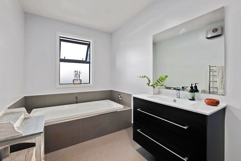 Photo of property in 11 Excelsior Place, Cromwell, 9310