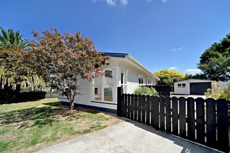Photo of property in 19 President Avenue, Papakura, 2110