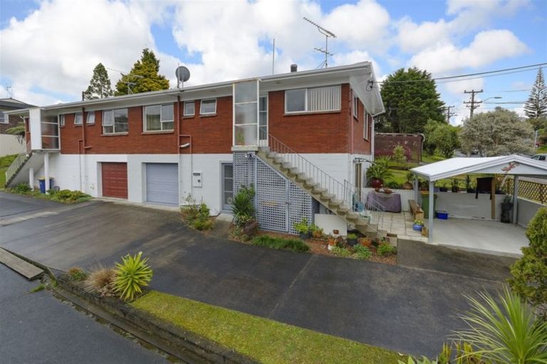 Photo of property in 1/20 Merchant Avenue, Te Atatu South, Auckland, 0610
