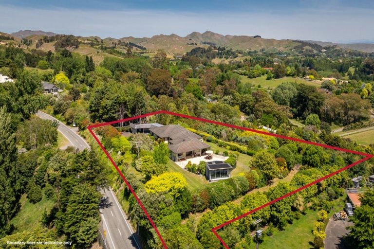 Photo of property in 154 Te Mata Peak Road, Havelock North, 4130