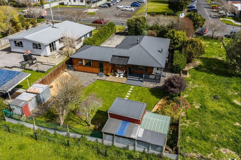 Photo of property in 537 Richmond Road, Lepperton, New Plymouth, 4373