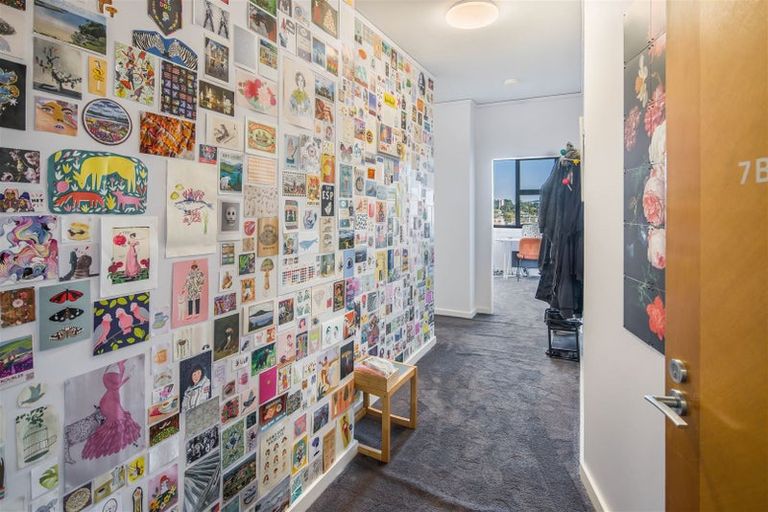 Photo of property in 17 Kent Terrace - Kent Apartments, 7b/16 Kent Terrace, Mount Victoria, Wellington, 6011