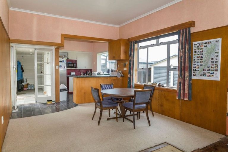 Photo of property in 5 Alexandra Street, Dannevirke, 4930
