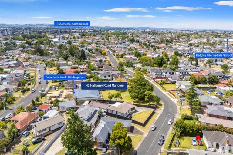 Photo of property in 43 Hallberry Road, Mangere East, Auckland, 2024