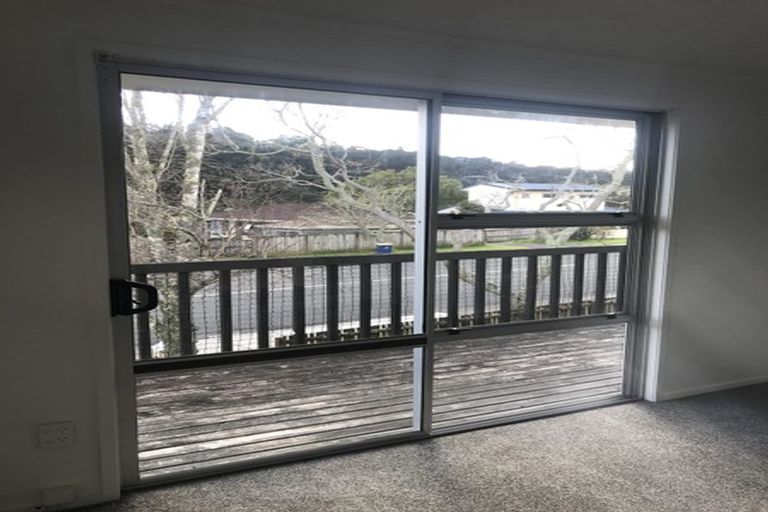 Photo of property in 119 Lynn Road, Bayview, Auckland, 0629