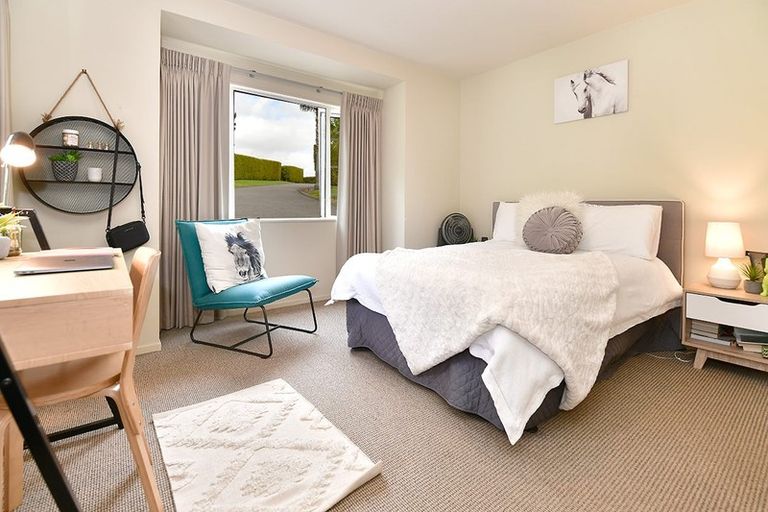 Photo of property in 54 Pinetone Road, Kumeu, 0892