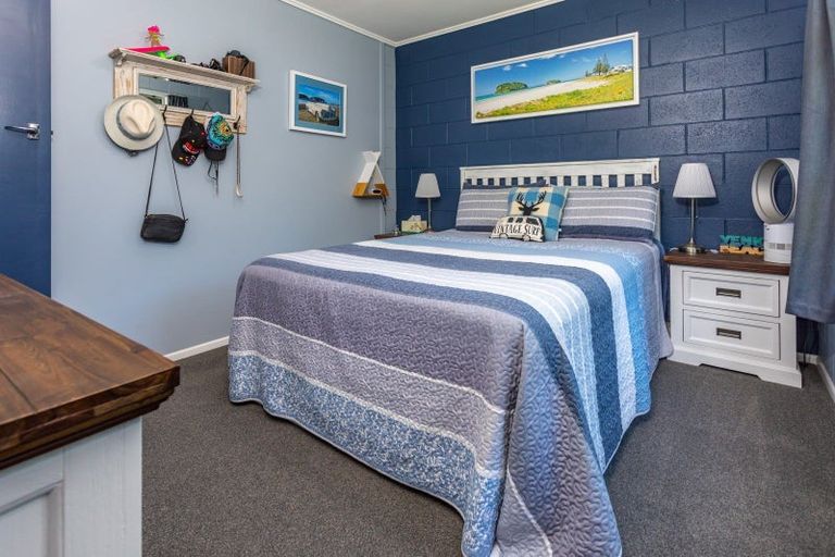 Photo of property in 106u5 Barbara Avenue, Whangamata, 3620