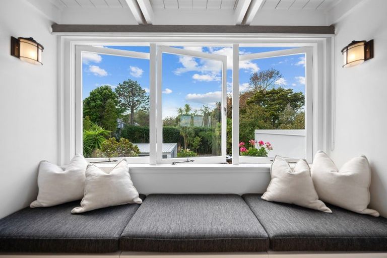 Photo of property in 194 Onewa Road, Birkenhead, Auckland, 0626