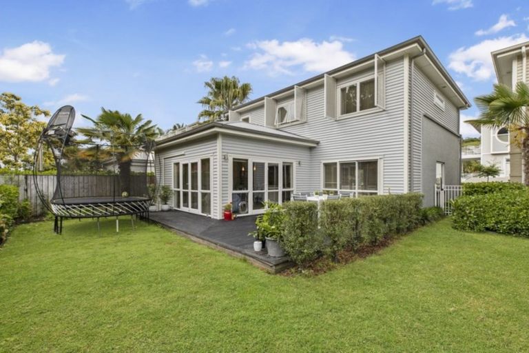 Photo of property in 4 Kensington Drive, Orewa, 0931