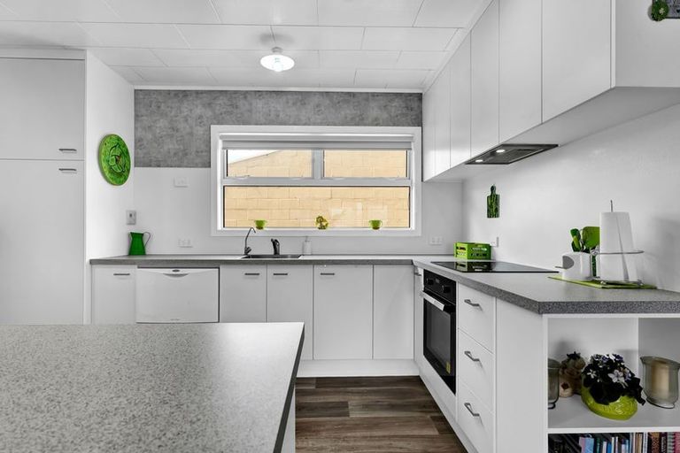 Photo of property in 61 Murray Avenue, Hawera, 4610