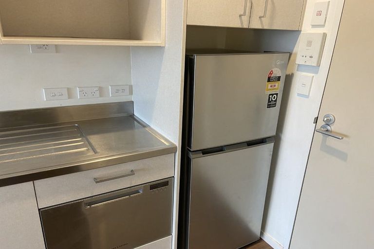 Photo of property in 19 Charles Street, Papatoetoe, Auckland, 2025