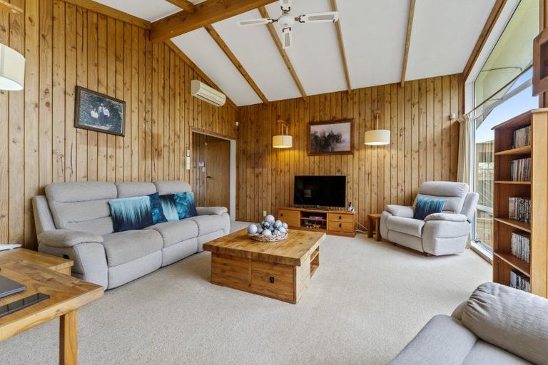 Photo of property in 34 Scott Avenue, Otaki Beach, Otaki, 5512