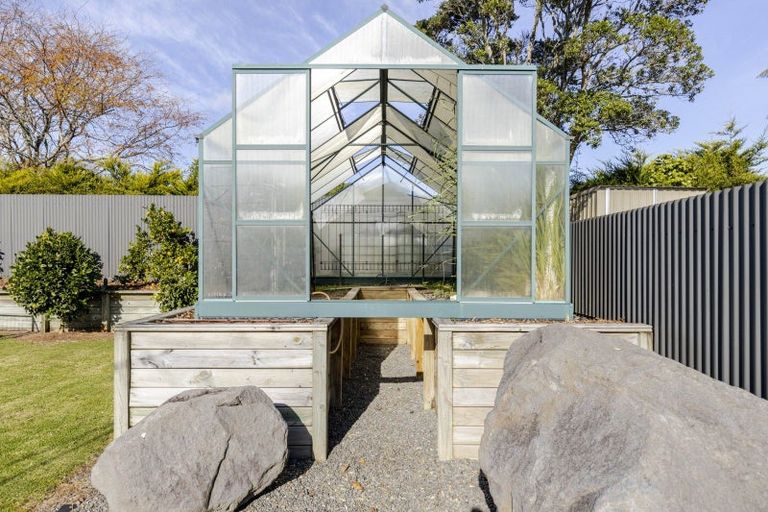 Photo of property in 41 Takiroa Street, Urenui, 4375