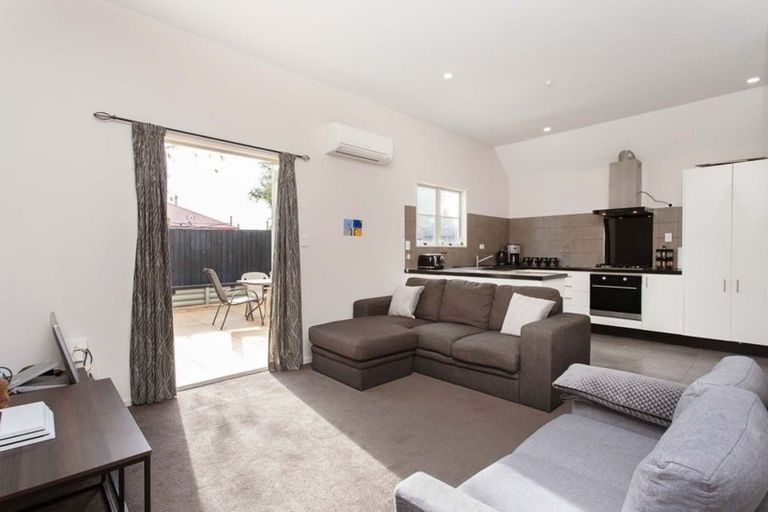 Photo of property in 9g Crohane Place, Addington, Christchurch, 8024