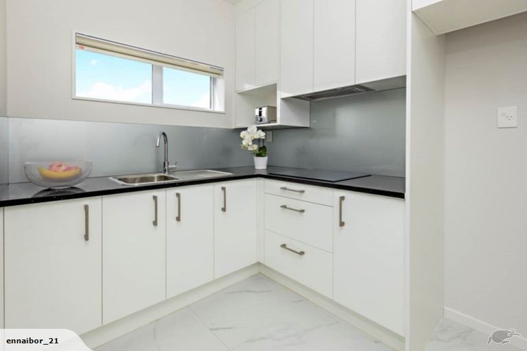 Photo of property in 6 Matahae Drive, Flat Bush, Auckland, 2019