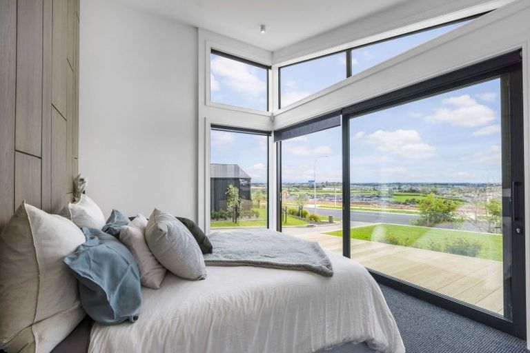 Photo of property in 296 Kitchener Road, Pukekohe, 2120