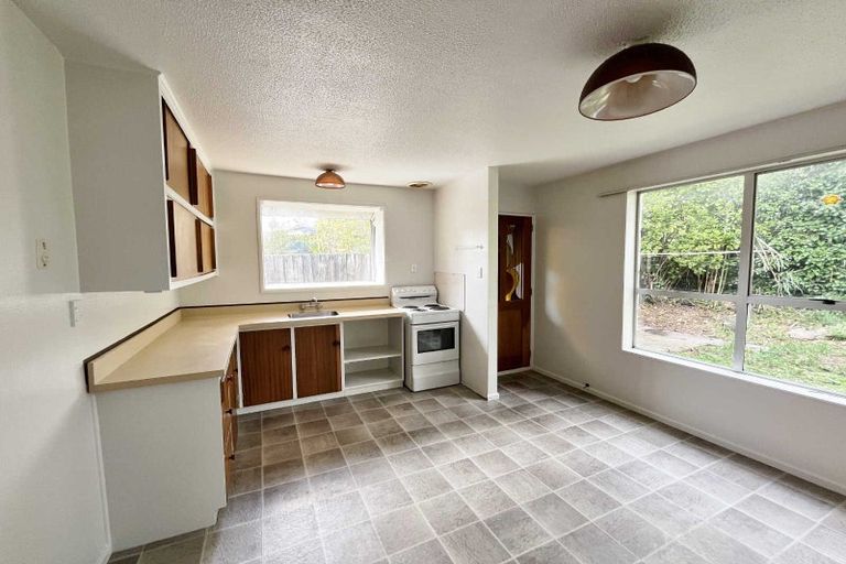 Photo of property in 51 Woodbury Street, Russley, Christchurch, 8042