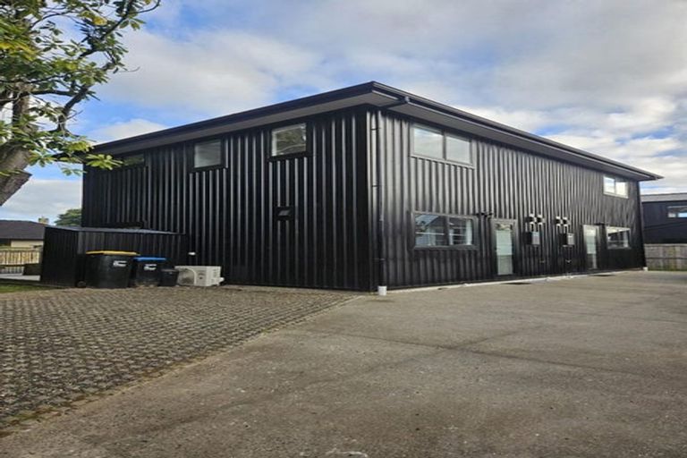 Photo of property in 14 Hamilton Road, Cambridge, 3434