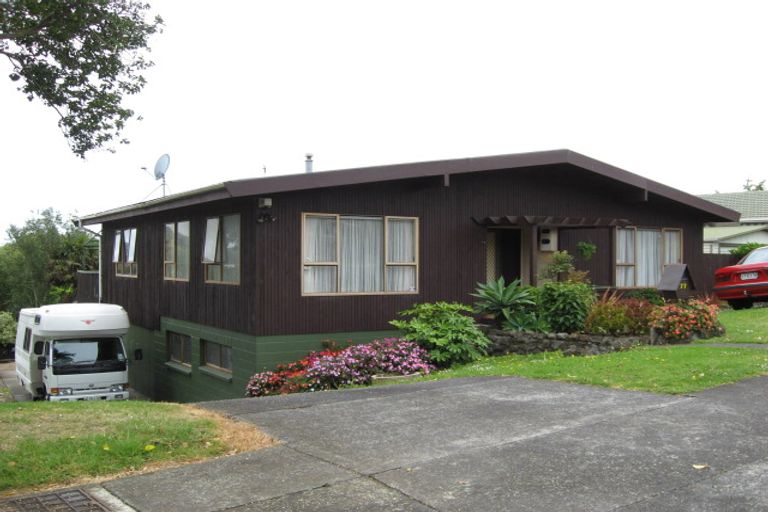 Photo of property in 77 Muir Avenue, Mangere Bridge, Auckland, 2022