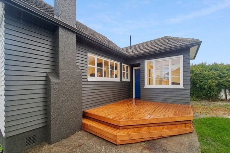 Photo of property in 4 Blackwell Street, Marton, 4710