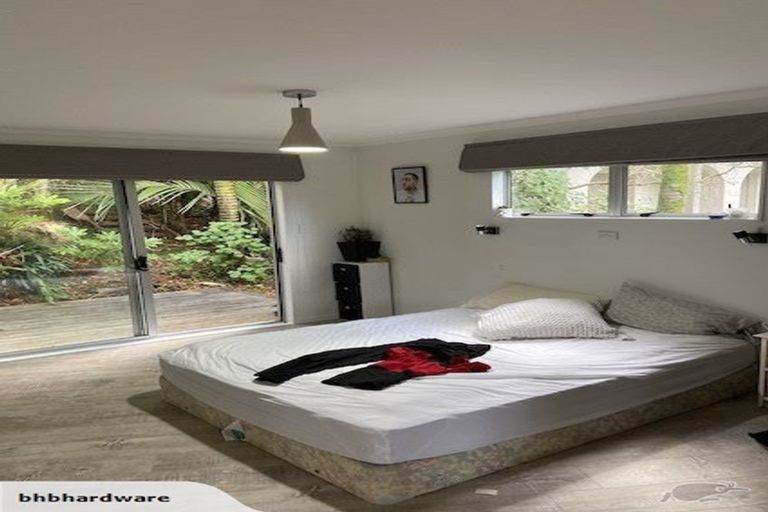 Photo of property in 128 Otitori Bay Road, Titirangi, Auckland, 0604