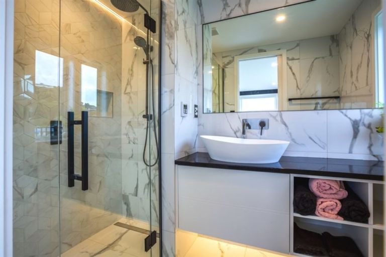 Photo of property in 195 Navigation Drive, Whitby, Porirua, 5024