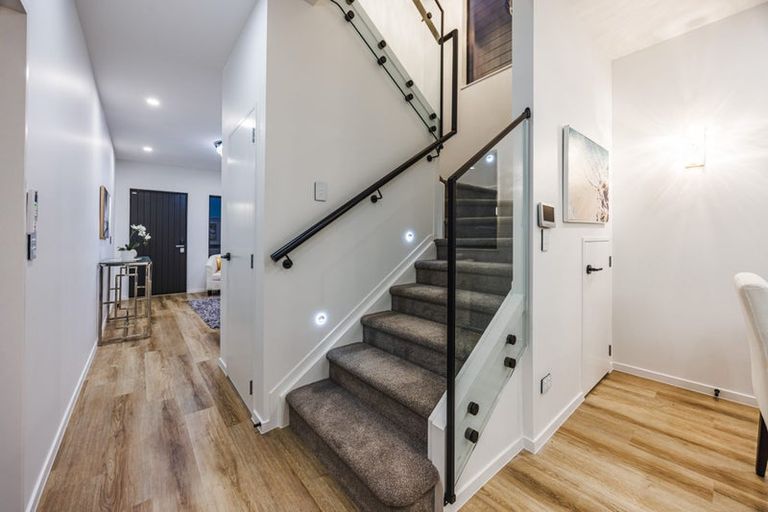 Photo of property in 1b Great South Road, Papatoetoe, Auckland, 2025