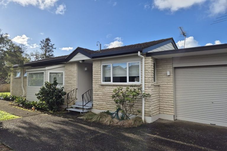 Photo of property in 4/45 Shakespeare Road, Milford, Auckland, 0620