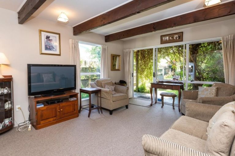 Photo of property in 32 Buffon Street, Waltham, Christchurch, 8023