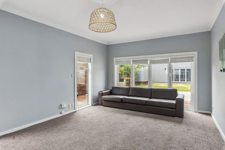 Photo of property in 116 Seaview Road, Paraparaumu Beach, Paraparaumu, 5032