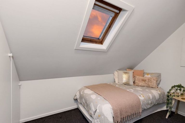 Photo of property in 16 Ketton Place, St Albans, Christchurch, 8052