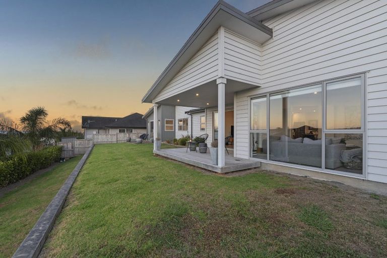 Photo of property in 60 Wainui Road, Silverdale, 0932