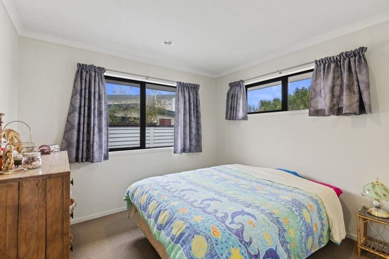 Photo of property in 51 Owles Terrace, New Brighton, Christchurch, 8061