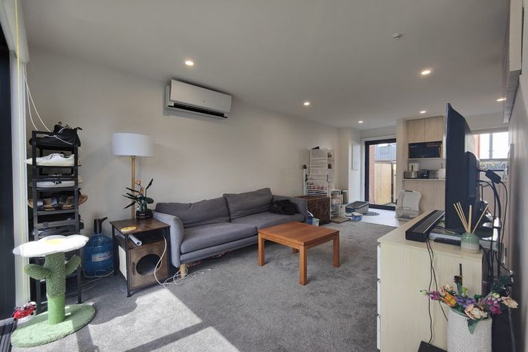 Photo of property in 2/14 Biddle Crescent, Taita, Lower Hutt, 5011