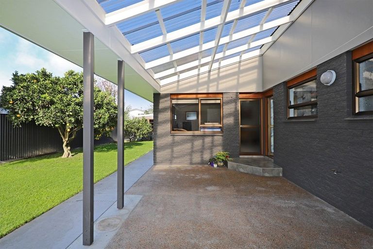 Photo of property in 51b Avondale Road, Taradale, Napier, 4112
