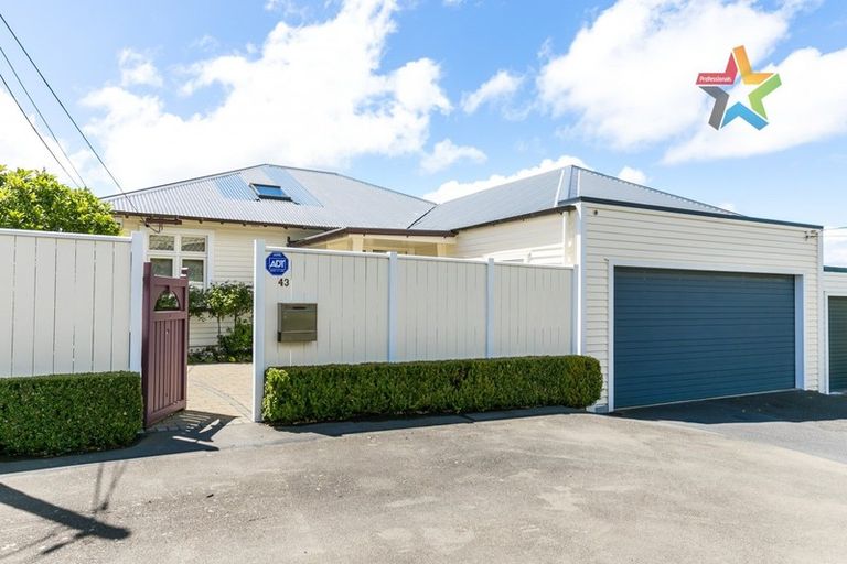 Photo of property in 43 Ponsonby Road, Karori, Wellington, 6012