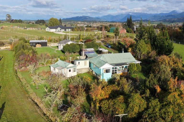 Photo of property in 69 Flett Road, Lower Moutere, Upper Moutere, 7175