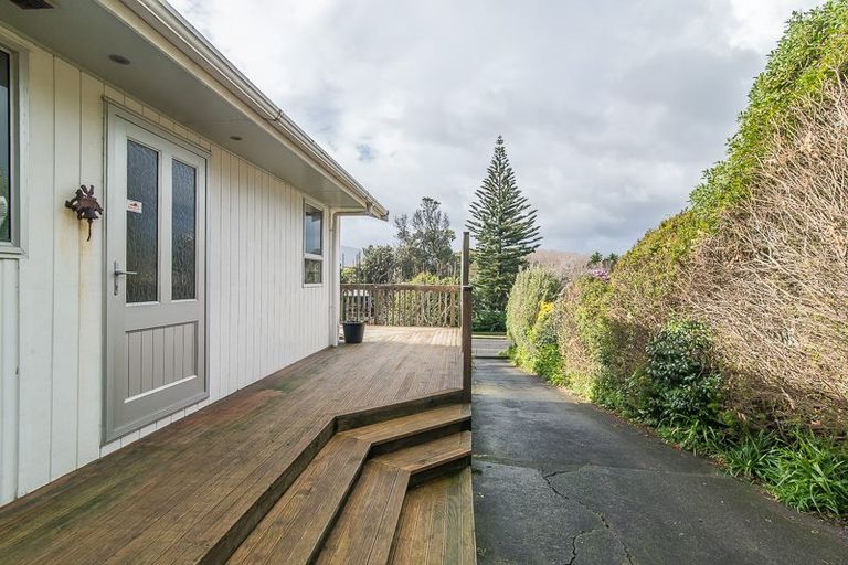 Photo of property in 29 William Street, Waikanae Beach, Waikanae, 5036