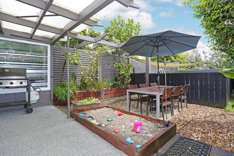 Photo of property in 19 Harrisville Road, Tuakau, 2121