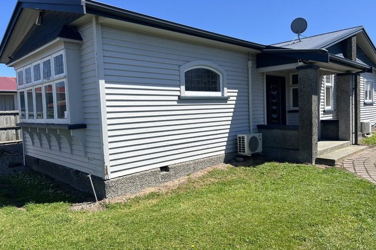 Photo of property in 42 Lyndon Street, Riccarton, Christchurch, 8041