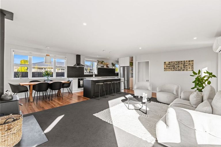 Photo of property in 29 Sturrocks Road, Redwood, Christchurch, 8051