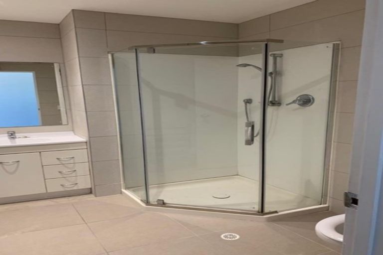 Photo of property in 9/241 Hinemoa Street, Birkenhead, Auckland, 0626