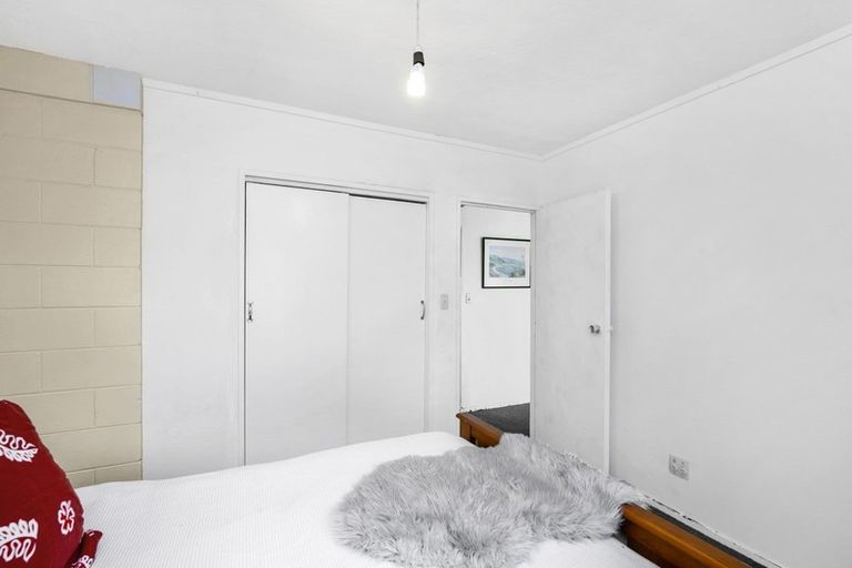 Photo of property in 1f1 Harland Street, Brooklyn, Wellington, 6021