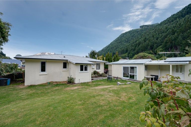 Photo of property in 17 Sawmill Road, Queenstown, 9300