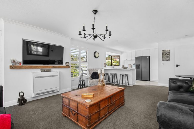 Photo of property in 2 Hart Place, Bridge Hill, Alexandra, 9320