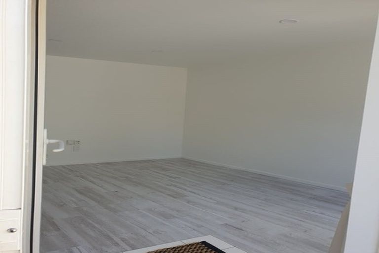 Photo of property in 3 Lyttelton Avenue, Forrest Hill, Auckland, 0620