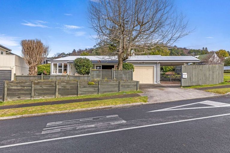 Photo of property in 2 Alberta Street, Acacia Bay, Taupo, 3330