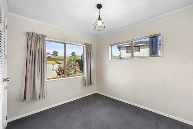 Photo of property in 15 Pukekohatu Street, Waitara, 4320