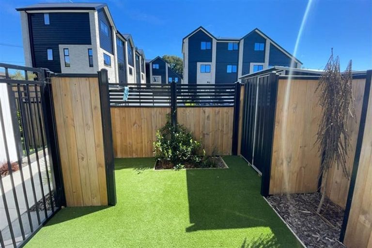 Photo of property in 1/8b Taramea Place, Addington, Christchurch, 8024