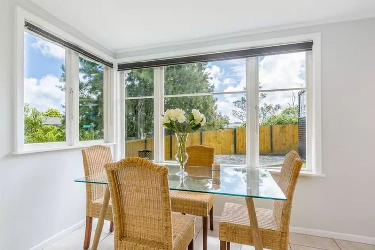 Photo of property in 63 Kervil Avenue, Te Atatu Peninsula, Auckland, 0610